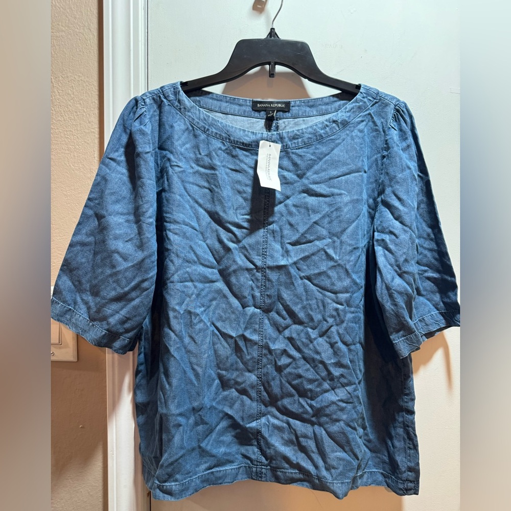 NWT Banana Republic Short Sleeve Seam Front Tencel Tee in Size L